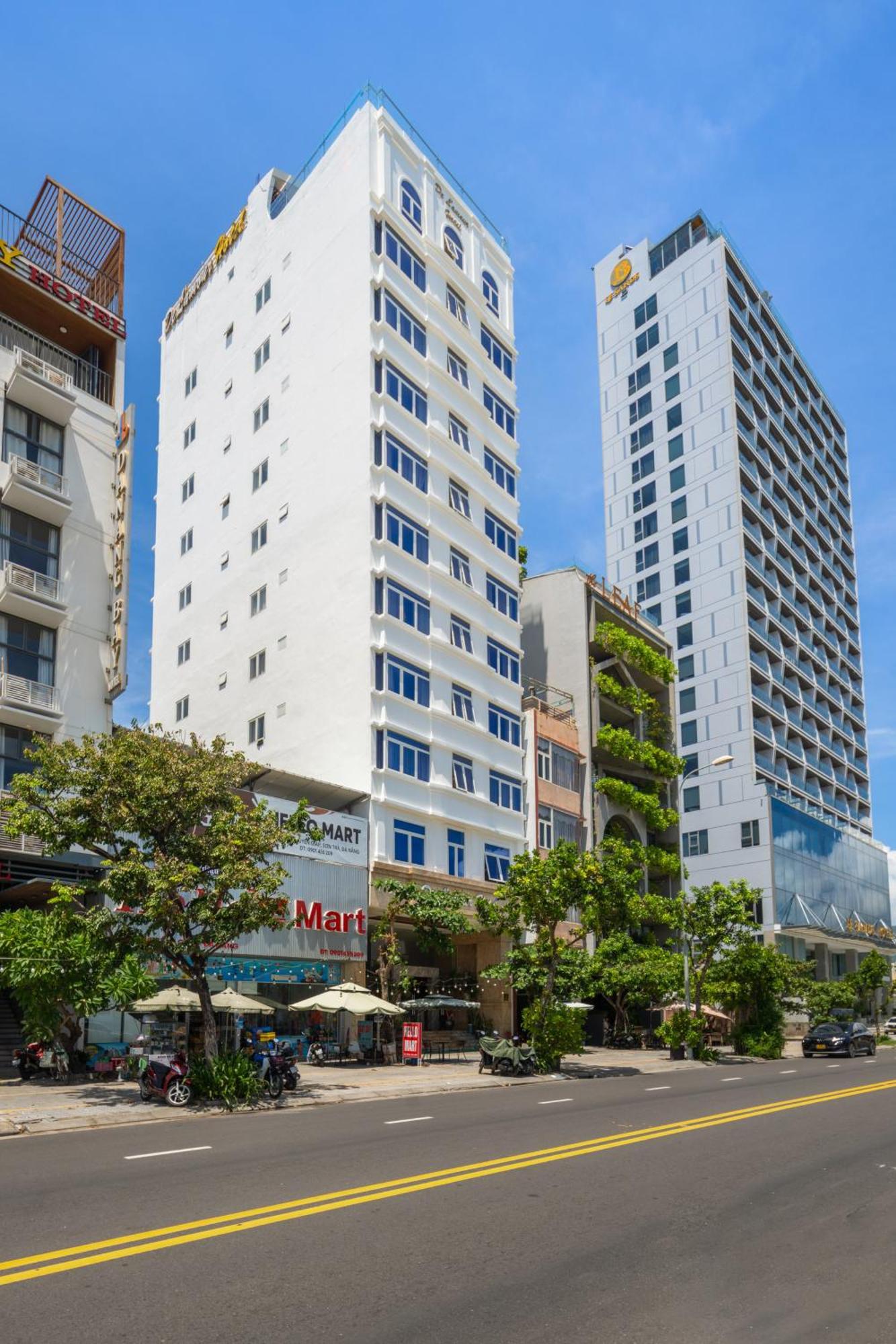 De Lamour Hotel Danang Exterior photo